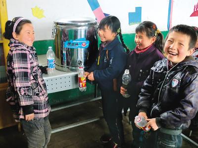 實力見證！131臺濾中濾開水器進駐甘肅45所學校